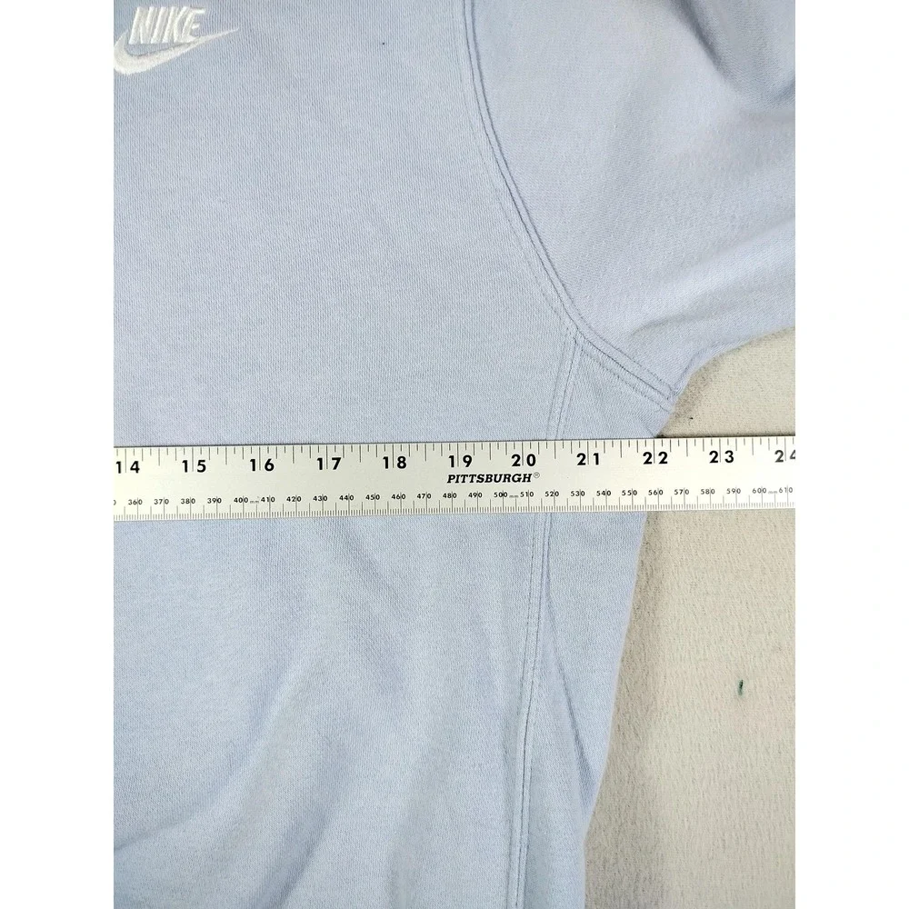 Nike Sweatshirt Mens Medium Blue Club Fleece Crewneck Swoosh Logo Distressed